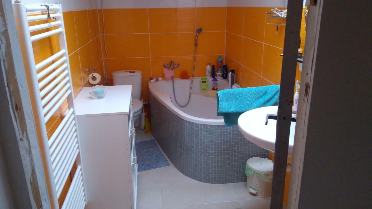 Maison d'hôtes U Babicky A Jeji Psi Smecky à Weselitschko Extérieur photo